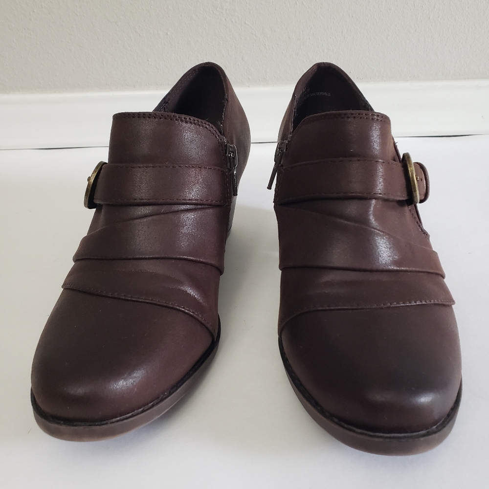 Yuu Raley Ankle Booties 6.5 Brown Buckled Details Side Zip Closure Western Edgy - Picture 2 of 13